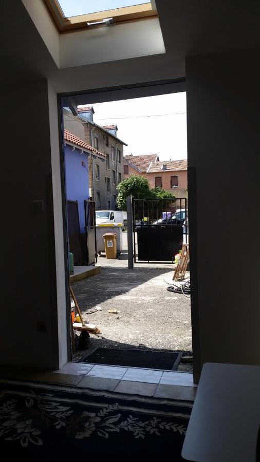 Appartement studette indépendante à Belfort Extérieur photo